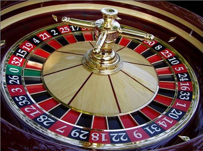 96 casino کھلاڑیوں کے لیے لائیو کیسینو سیکشن